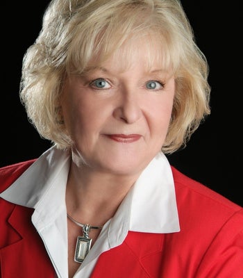 Portrait of Pam Murphy, REALTOR.