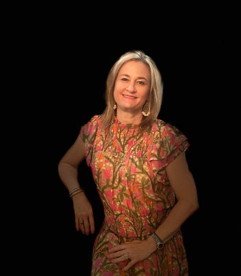 Portrait of Stacy Lyon, Realtor.